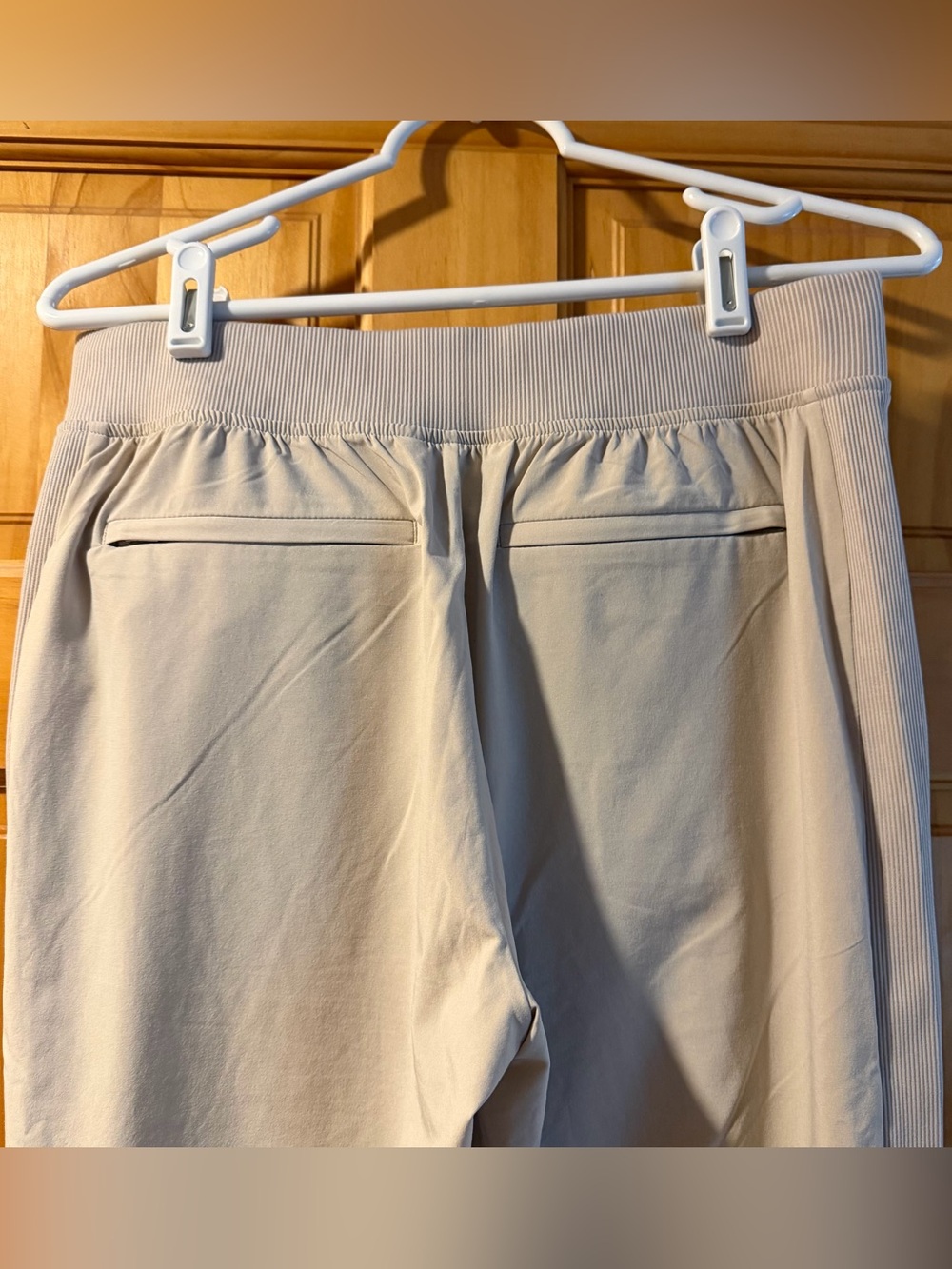 Athleta Brooklyn Mid-Rise Ankle. Abelone Grey (light beige) Sz 6 - Picture 6 of 12